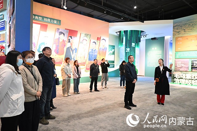 主題展現(xiàn)場。實習(xí)生 李蓉攝
